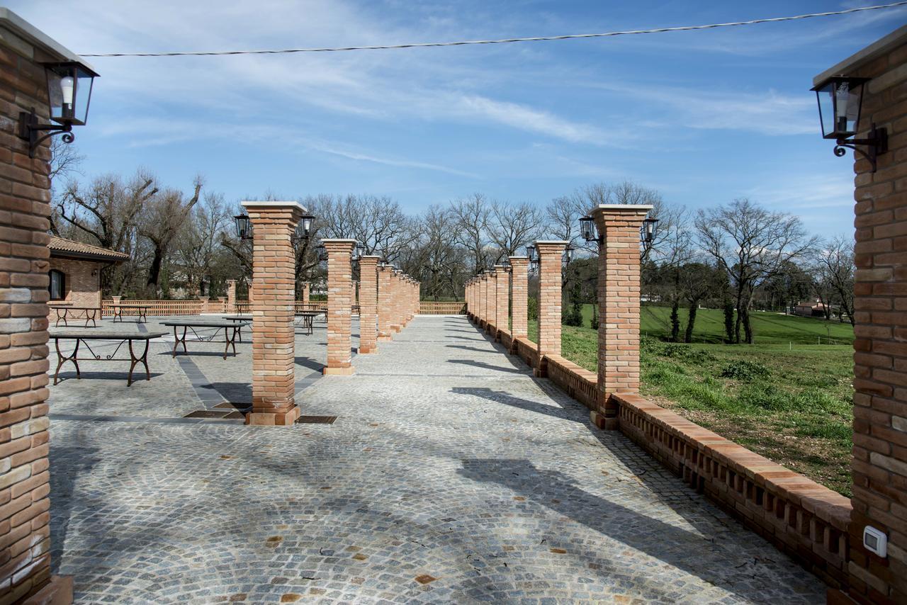 Pofi La Tenuta Di Trimalcione מראה חיצוני תמונה